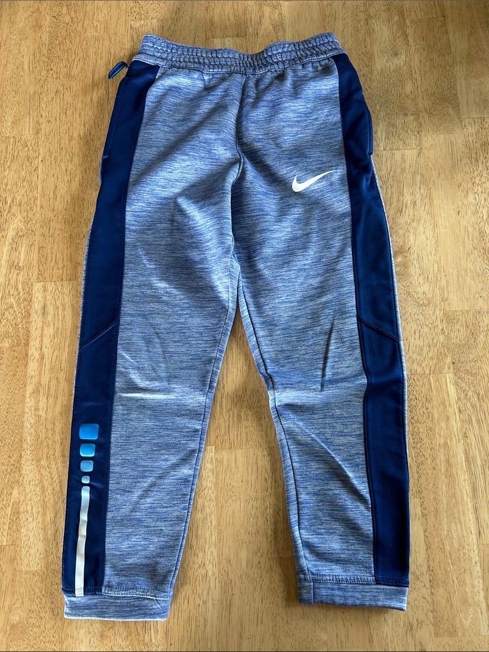 Nike Kids Heather Gray & Navy Elite Joggers